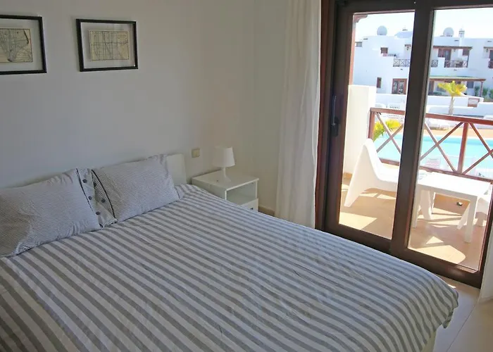 Laura Playa Blanca (Lanzarote)